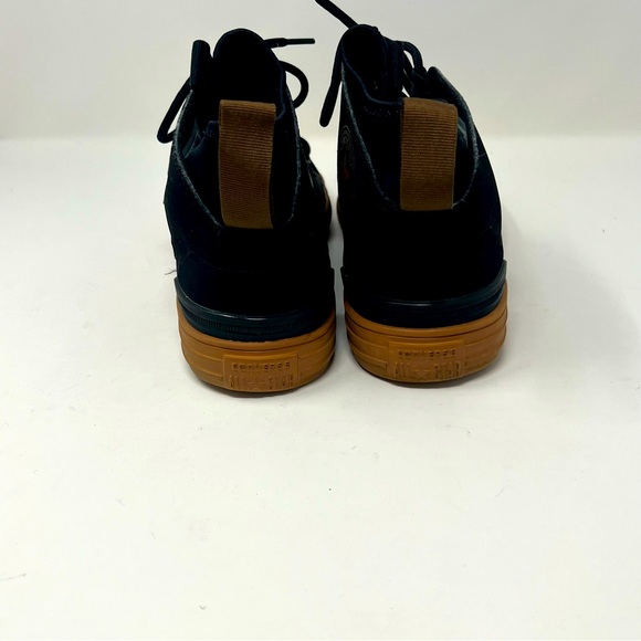 Converse Unisex CTAS Ultra Lightweight Mid Top Sneaker, M 8.5 / W 10.5, EC - Picture 4 of 5